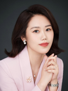 美女胸被男人狂揉扒开